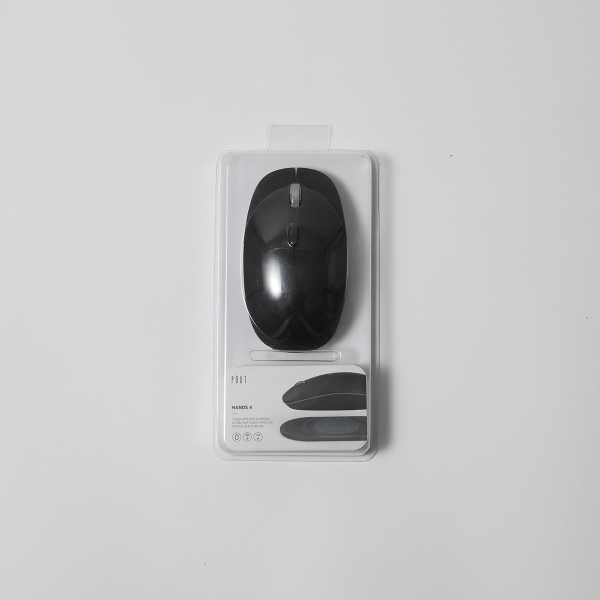 POUT HANDS 4 Qi 無線充電 2.4Ghz 滑鼠（黑色 / 白色）